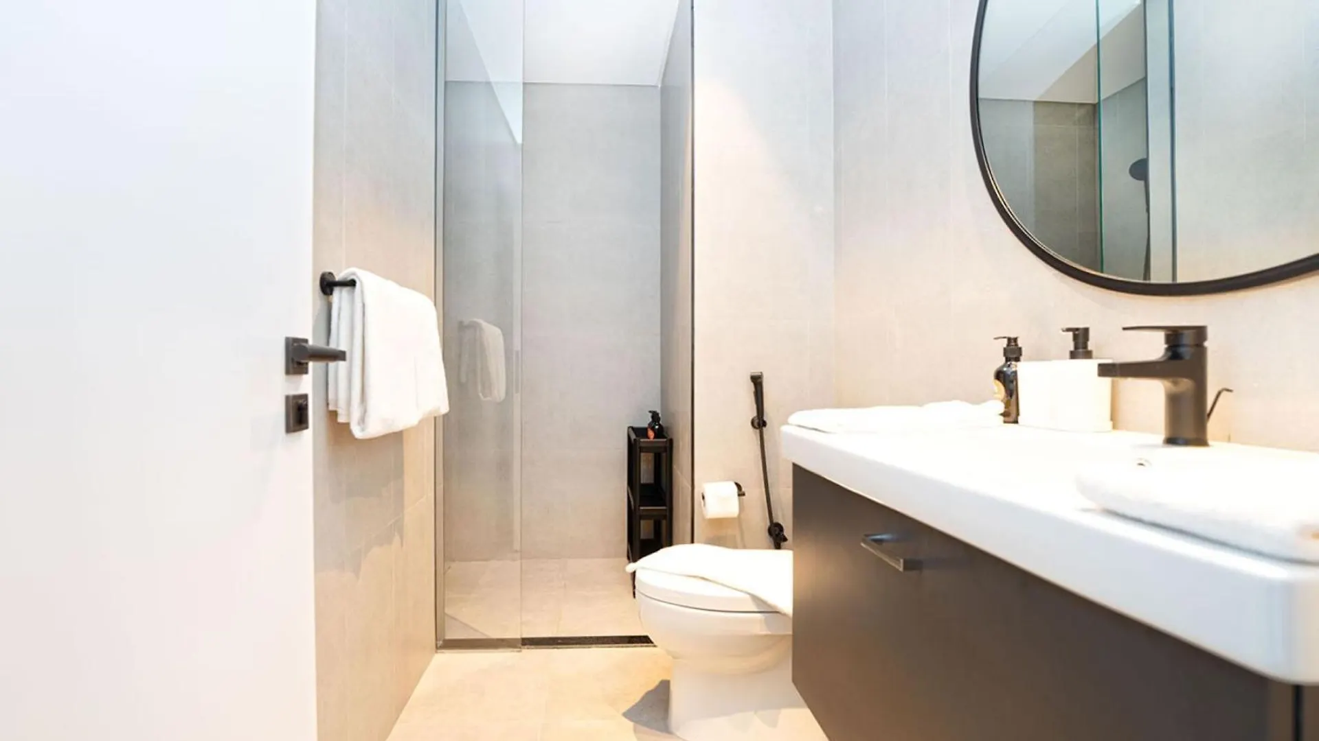 Easygo - Northside Tower 2 Canal View Dubai 0*,  United Arab Emirates